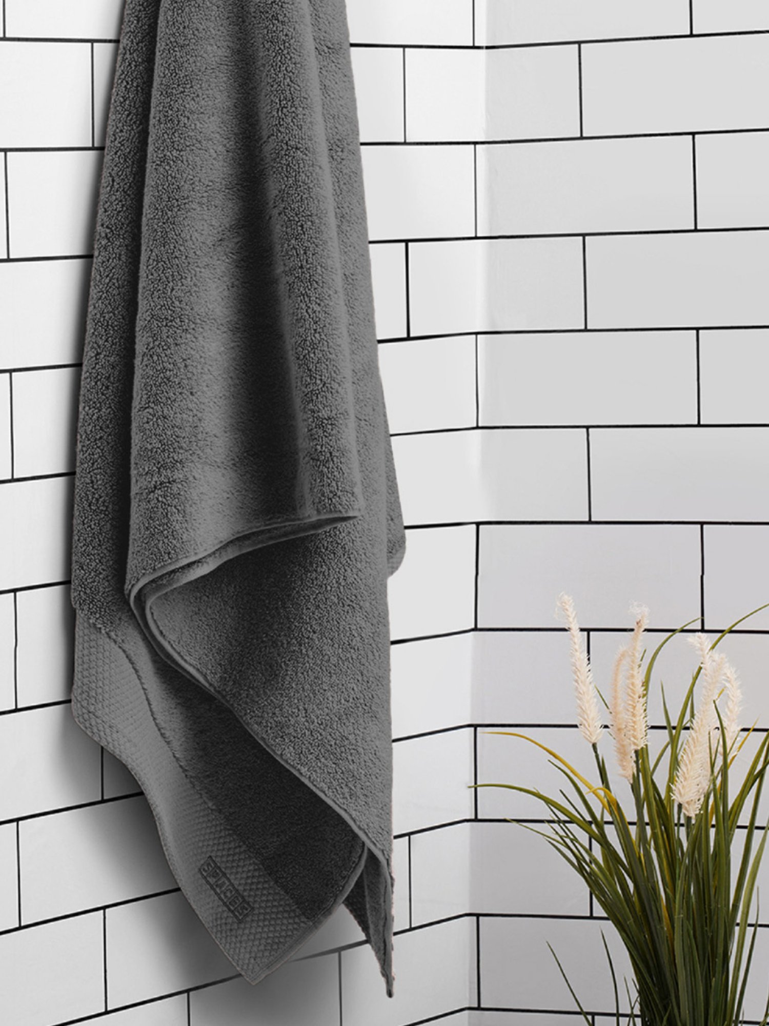 Spaces Luxury Egyption Dark Grey 670 GSM Cotton Bath Towel
