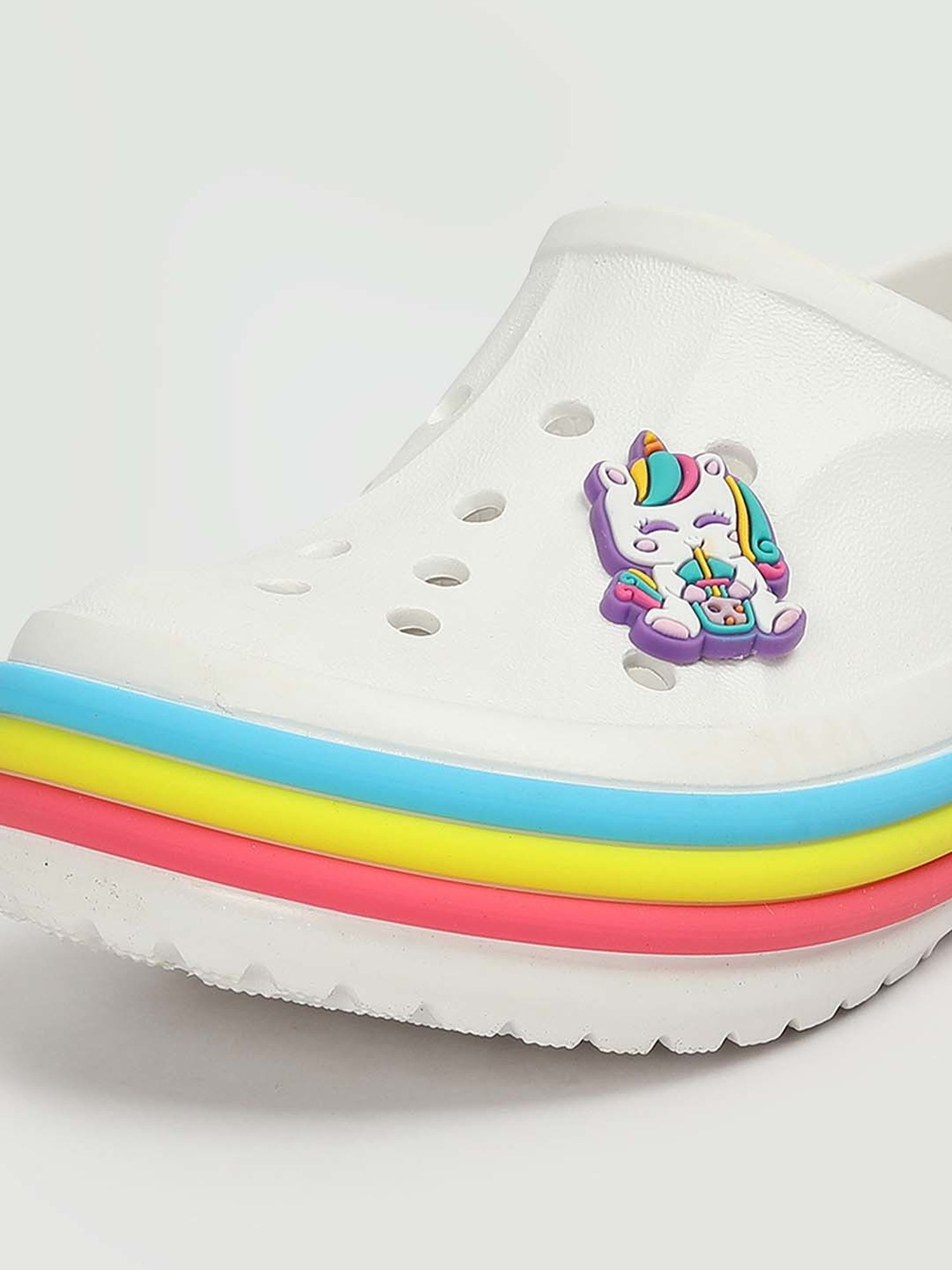 Fame Forever by Lifestyle Kids White Back Strap Clogs