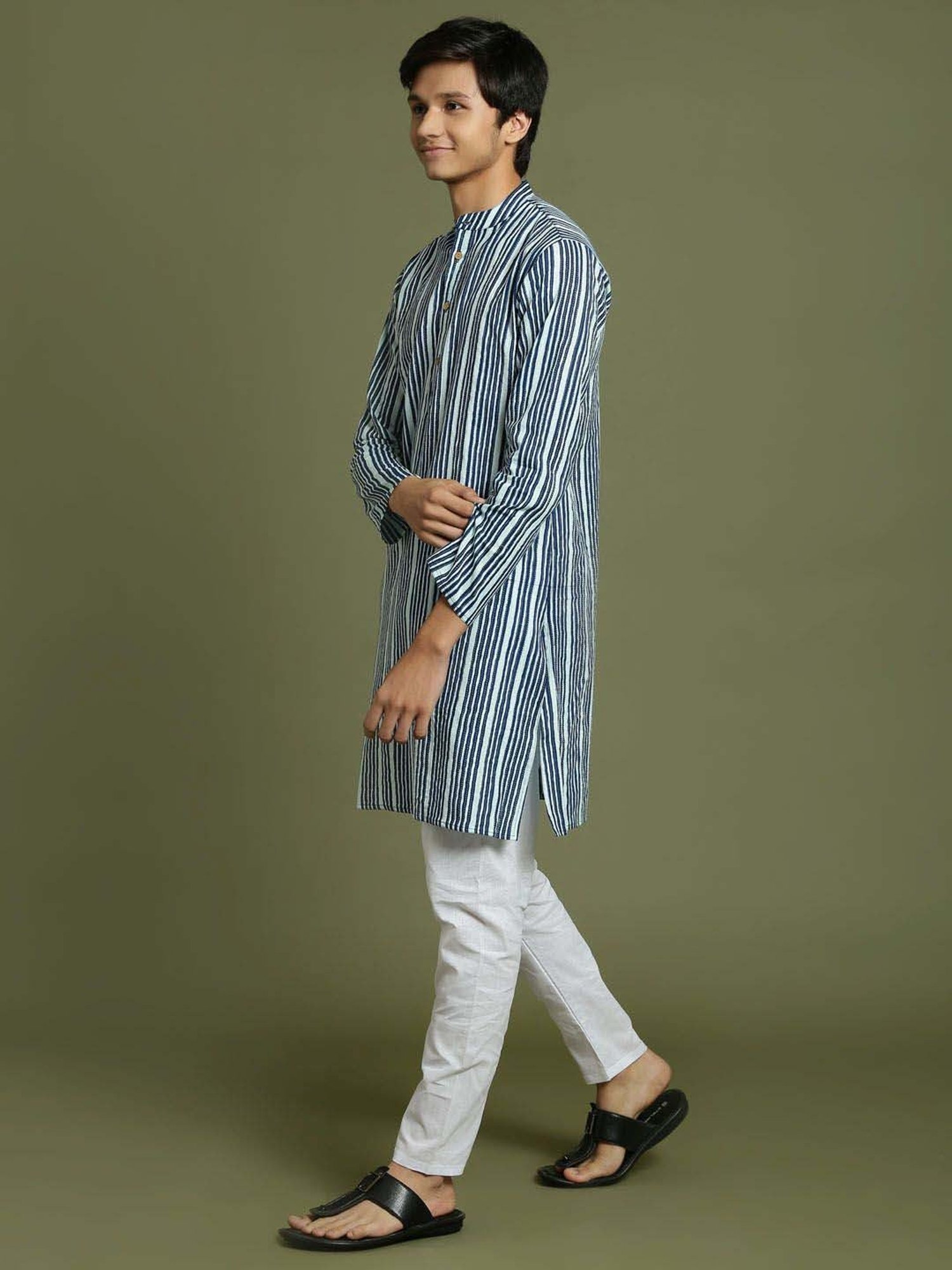 VASTRAMAY Kids Pink & White Floral Print Kurta Set