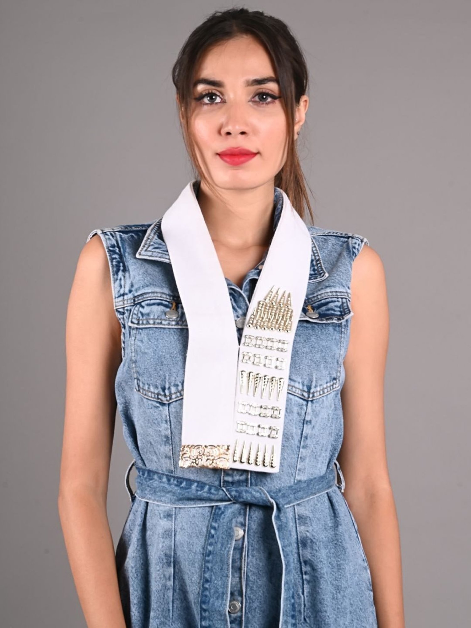 Odette White Fabric Embellished Collar