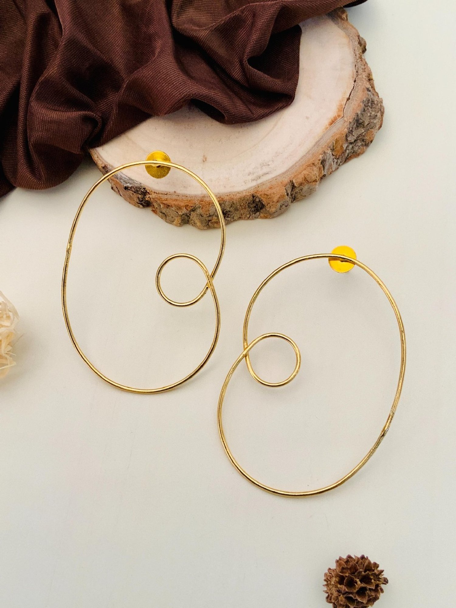 Abdesigns Classic Gold-Plated Stud Earrings