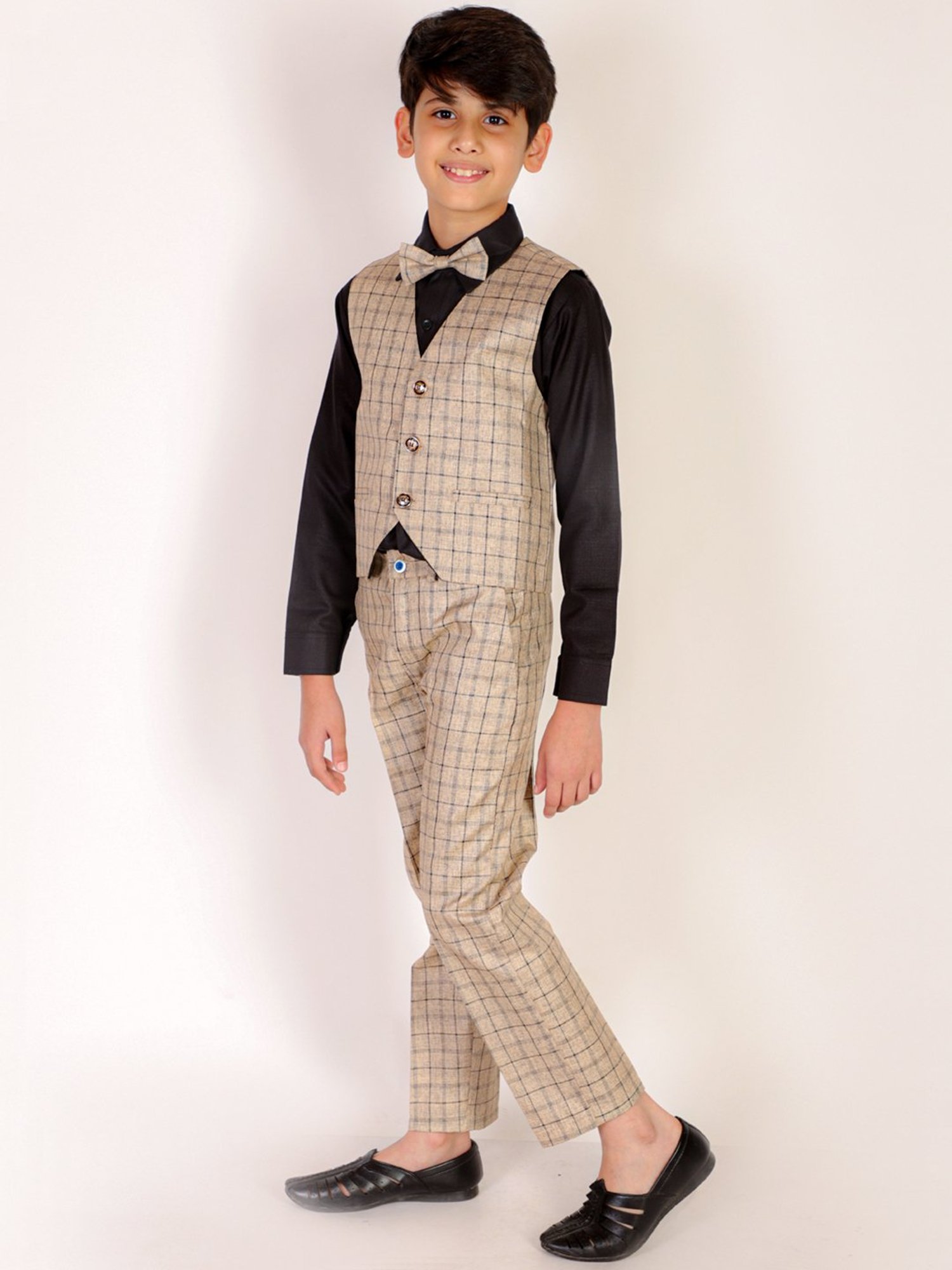 Blue Giraffe Kids Black & Pink Regular Fit Shirt Set