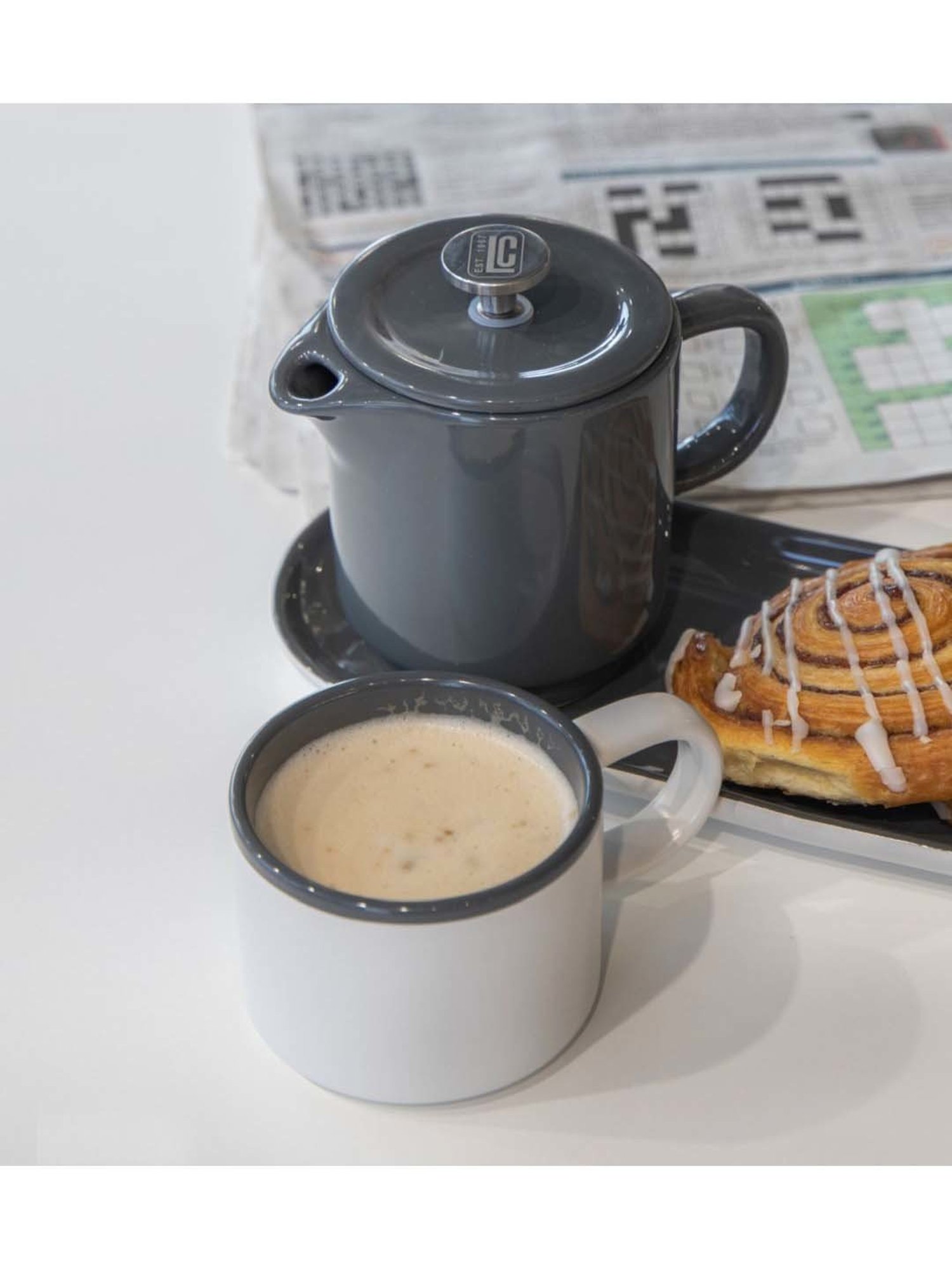 La Cafetiere Barcelona Grey & White Ceramic Teapot (0.4 L) with Mug (0.25 L)