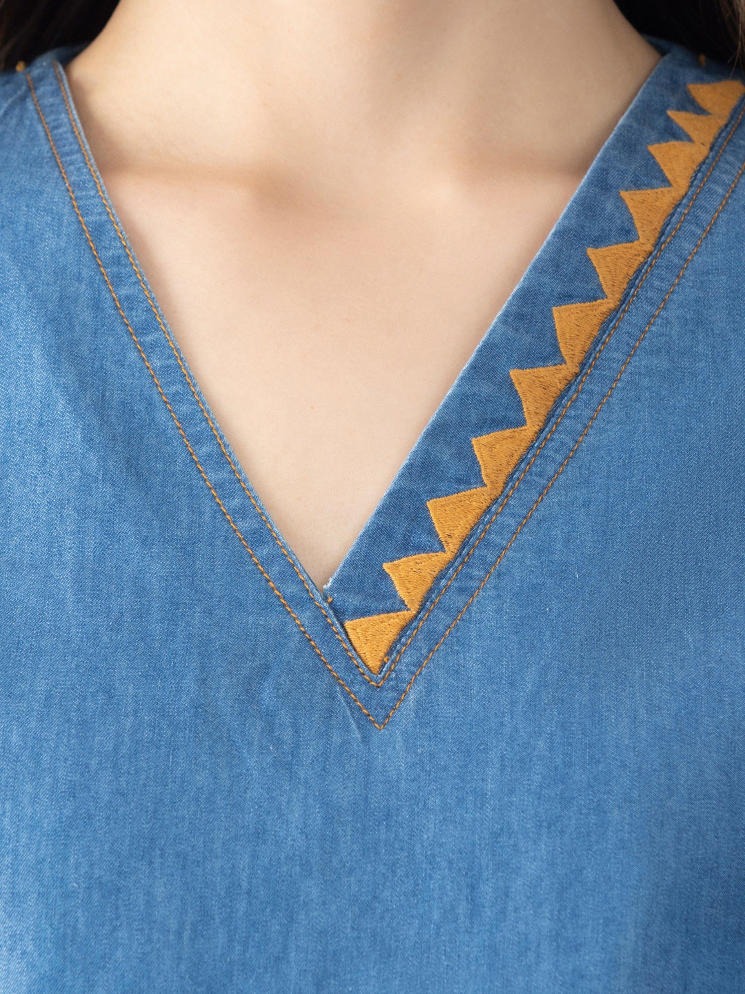 SHAYE Blue Cotton Regular Fit Top