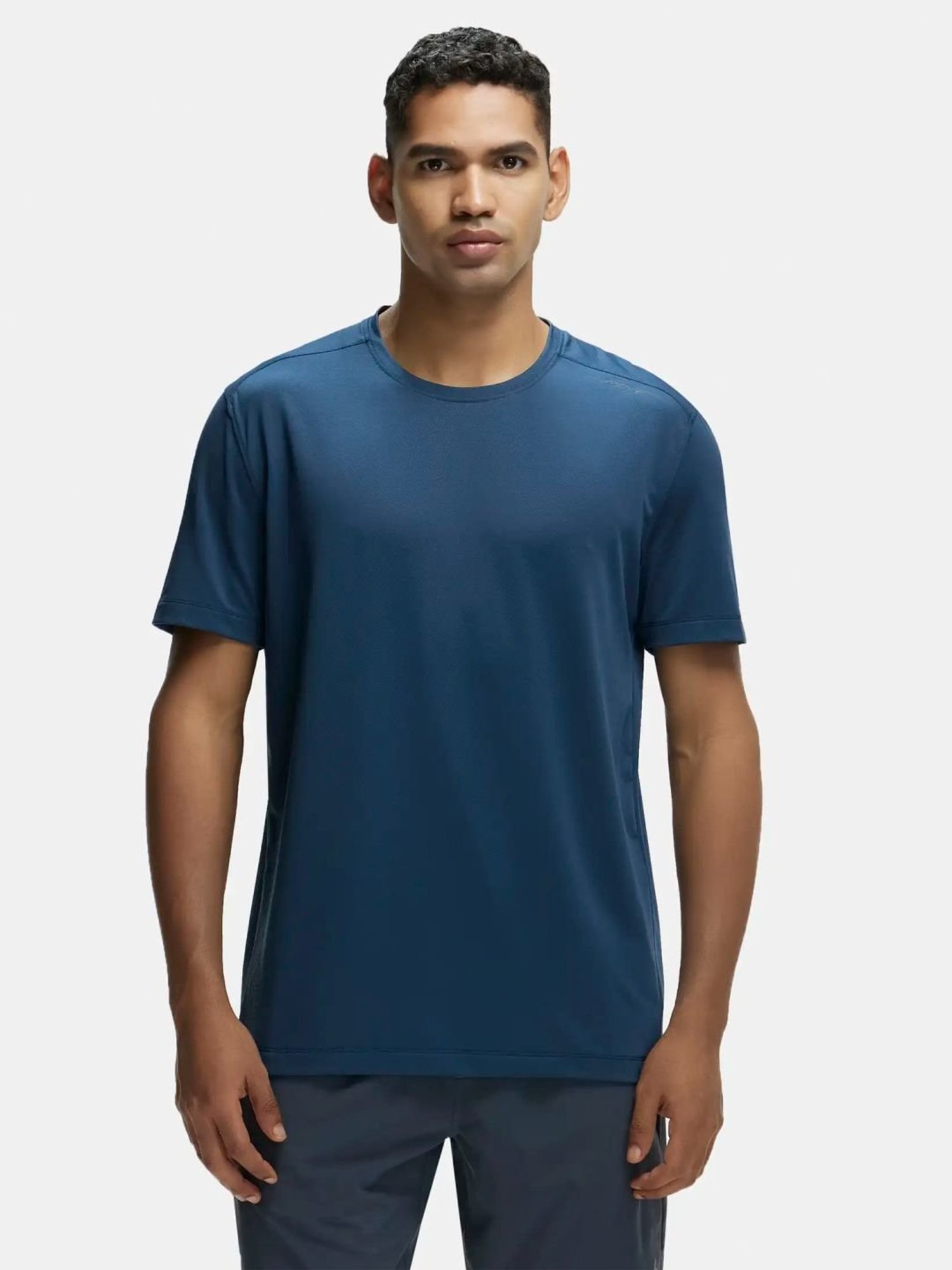 Jockey MV37 Men's Recycled Microfiber Elastane Stretch Round Neck T-Shirt with Stay FreshTreatment