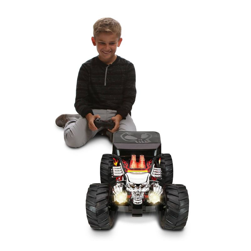 New Bright  Hot Wheels R/C  Monster Truck - 1:10  Scale - 9.6 Volt  - Bone Shaker
