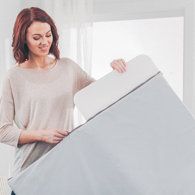 Chicco Alfa Lite Lightweight Travel Playard – Midnight