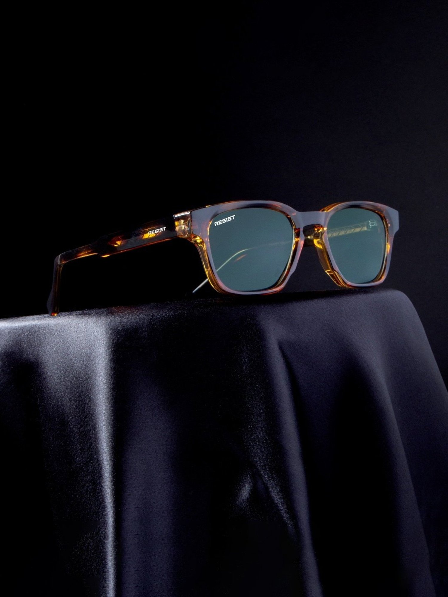 Resist Eyewear Brown Wayfarer uv protected Unisex Sunglasses