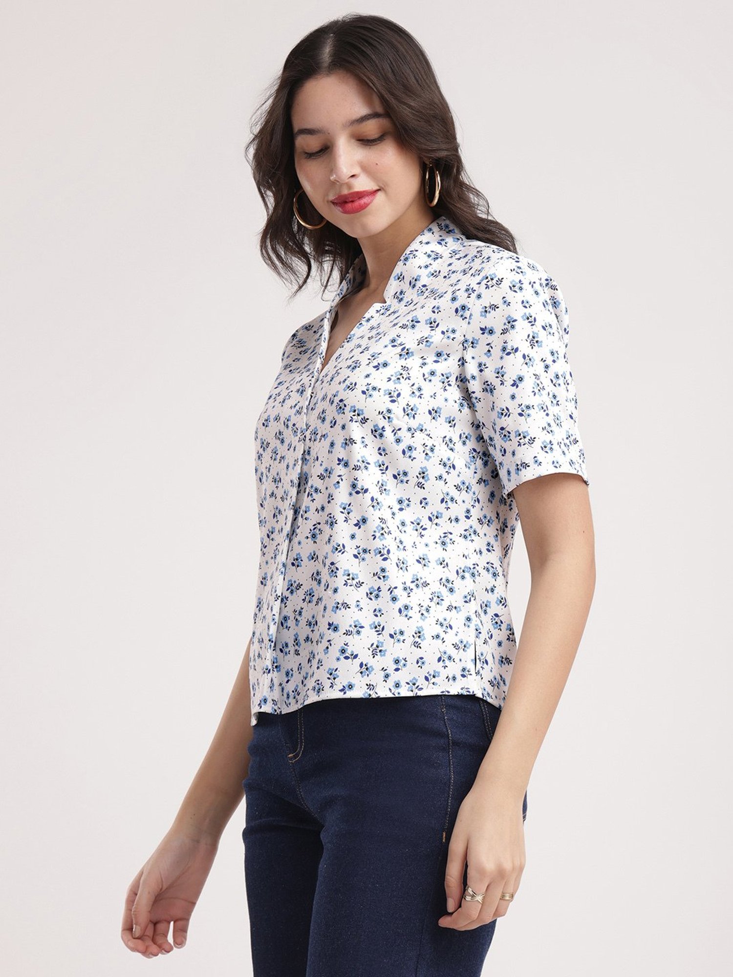 Fablestreet Blue & White Floral Print Top