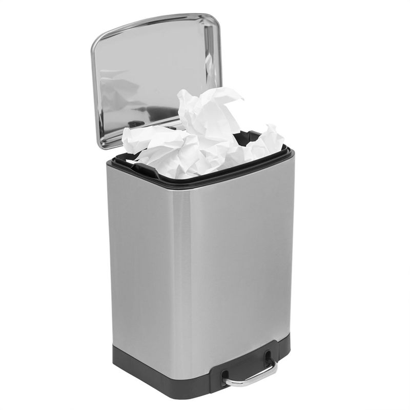 Rubbermaid 8 Quart Traditional Square Top Bedroom, Bathroom, and Office Wastebasket Trash Can, White (2 Pack)