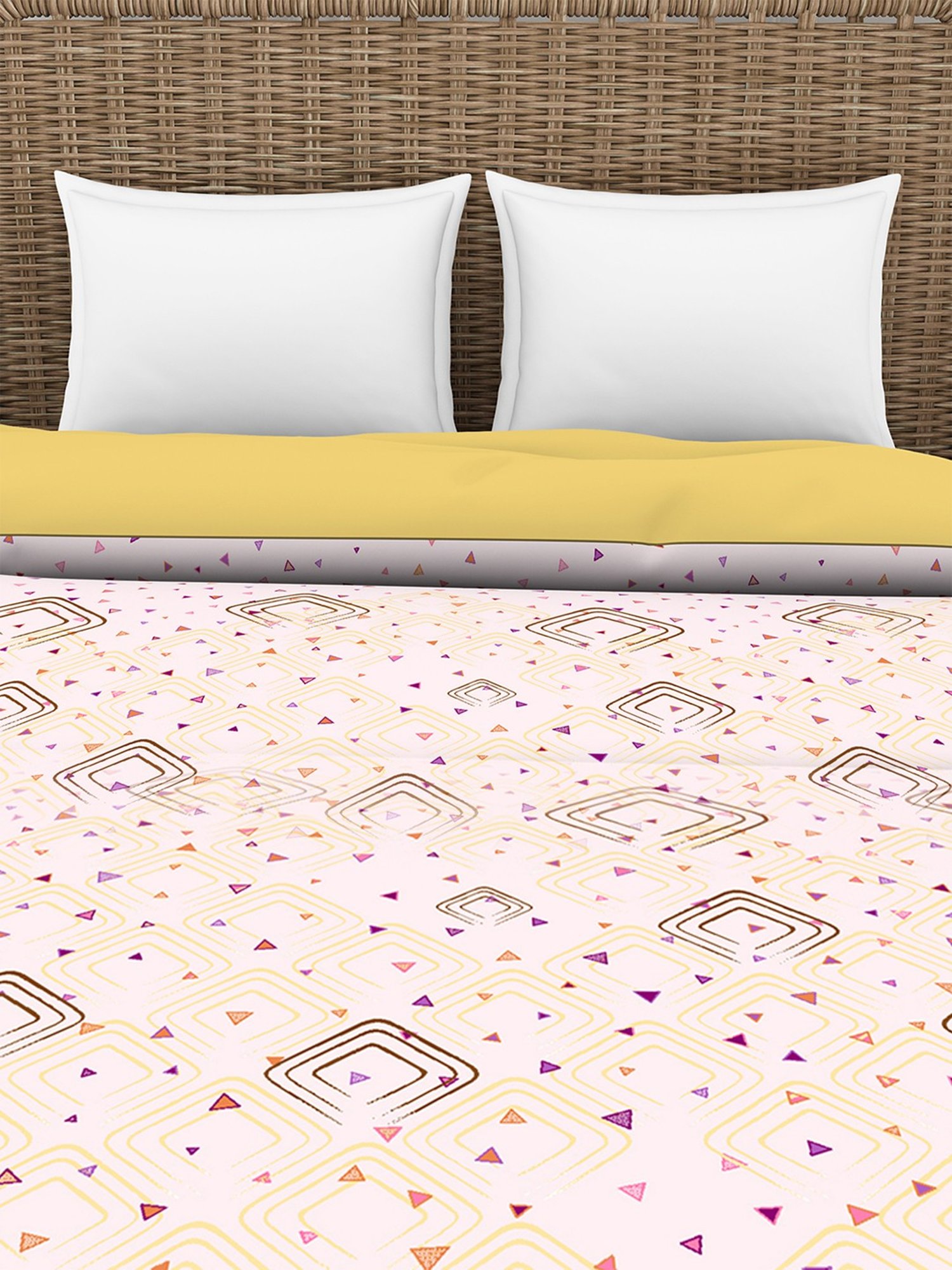 Welspun Bliss Light Silver & Blue Microfibre 120 GSM Shell Double Bed Quilt