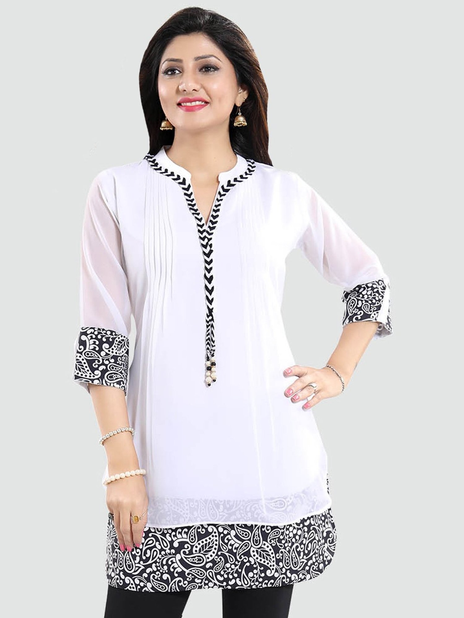 Saree Swarg White Embellished Tunic