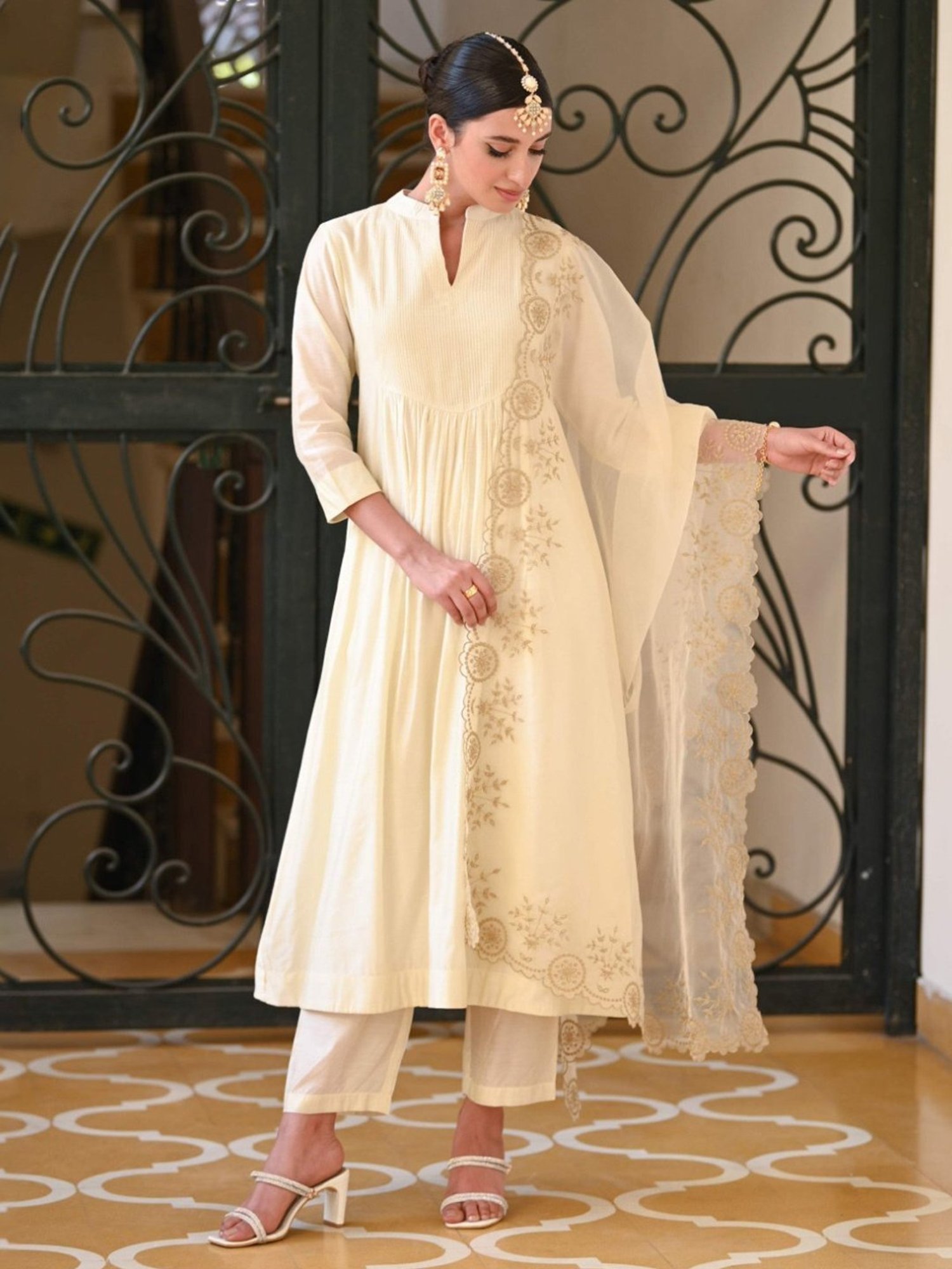 Mahee Jaipur Beige Ivory Cut Work Pure Chanderi Kurta With Pant And Dupatta