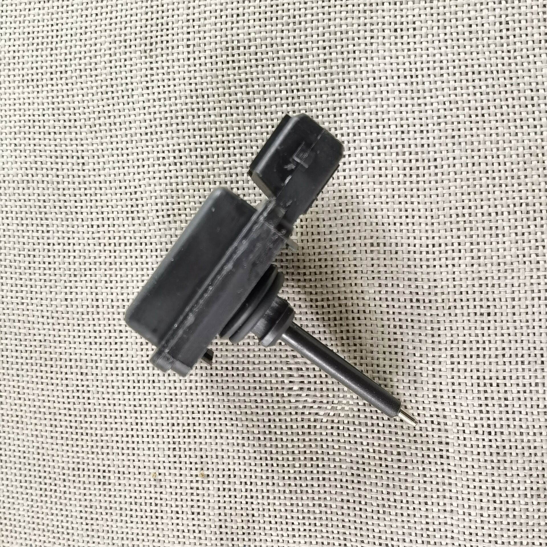 Coolant Level Sensor Water Radiator Detector 9646902580 for Peugeot 63299058 1306.C0, 63 299 058 PSA, 1306C3