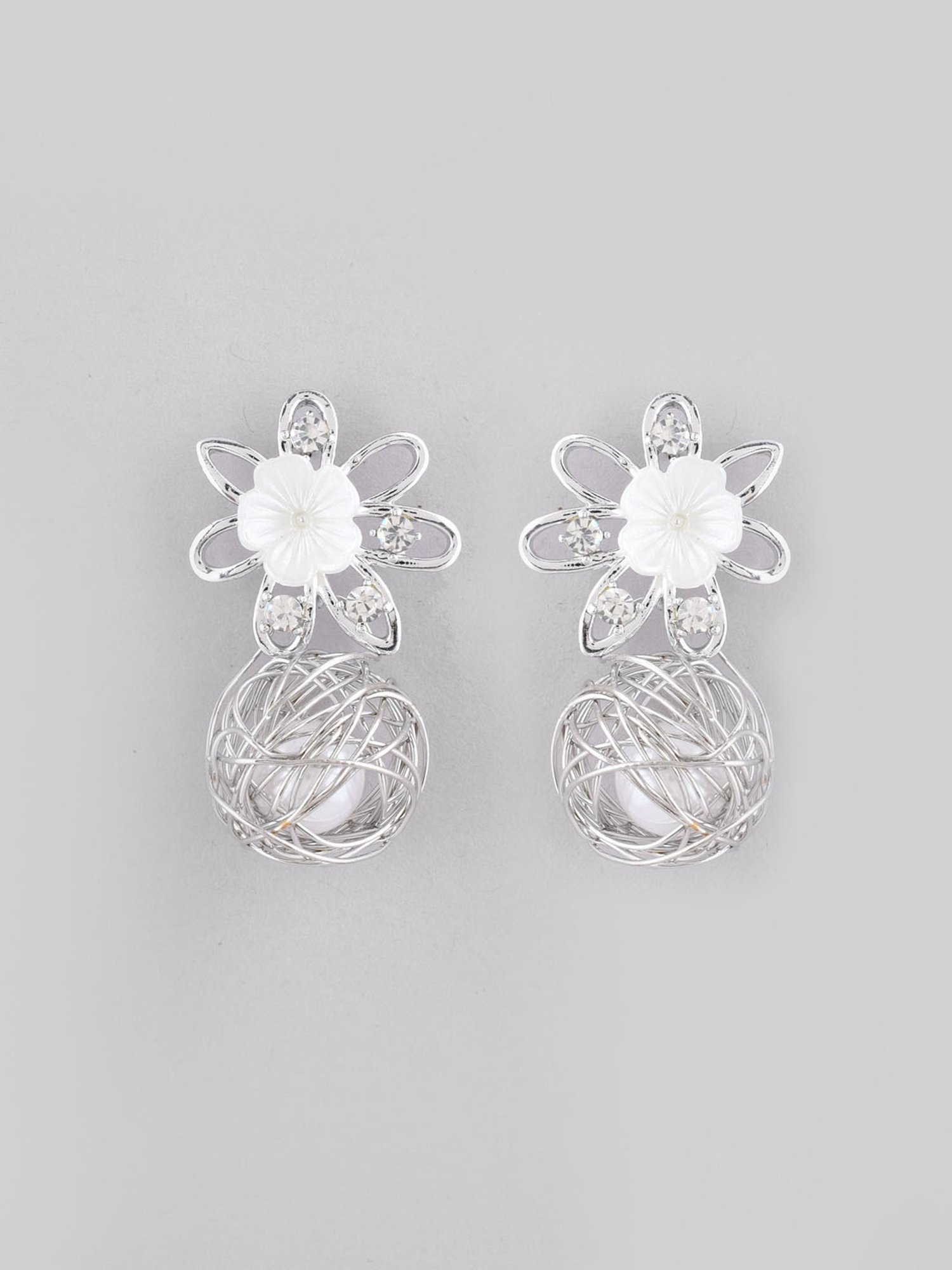 VOJ Women Silver Plated Flower Peral Studs Earring for Women