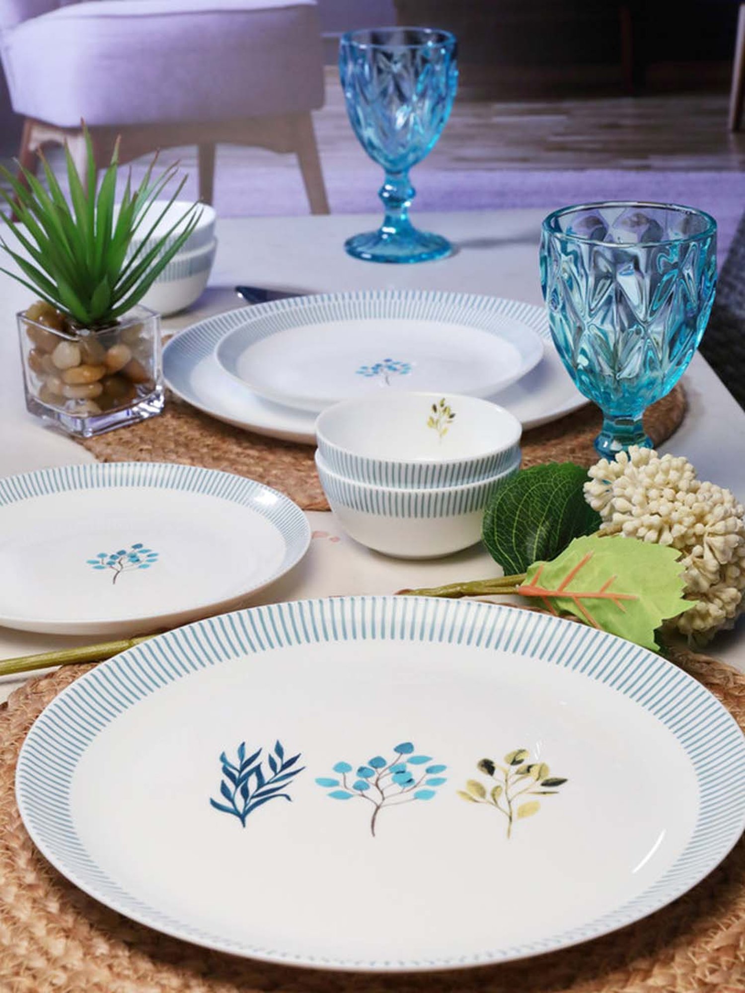 Goodhomes White & Green Opalware Dinner Set (Set of 4pcs Dinner & 4pcs Quarter Plate, 8pcs Veg Bowl)