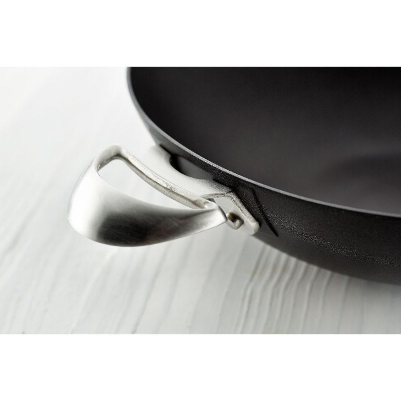 Victoria Cast Iron Wok with Stability Base 14" Black