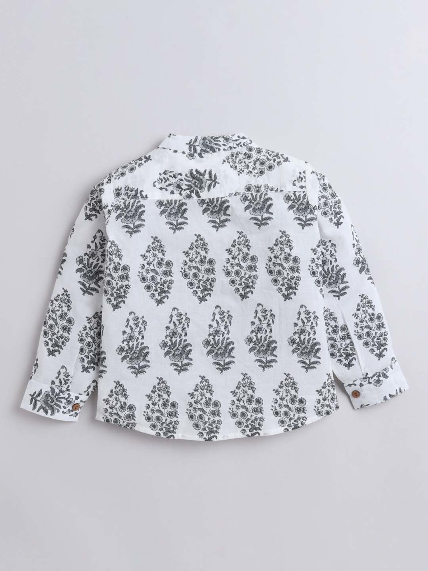 The Magic Wand Kids White & Black Cotton Floral Print Full Sleeves Shirt