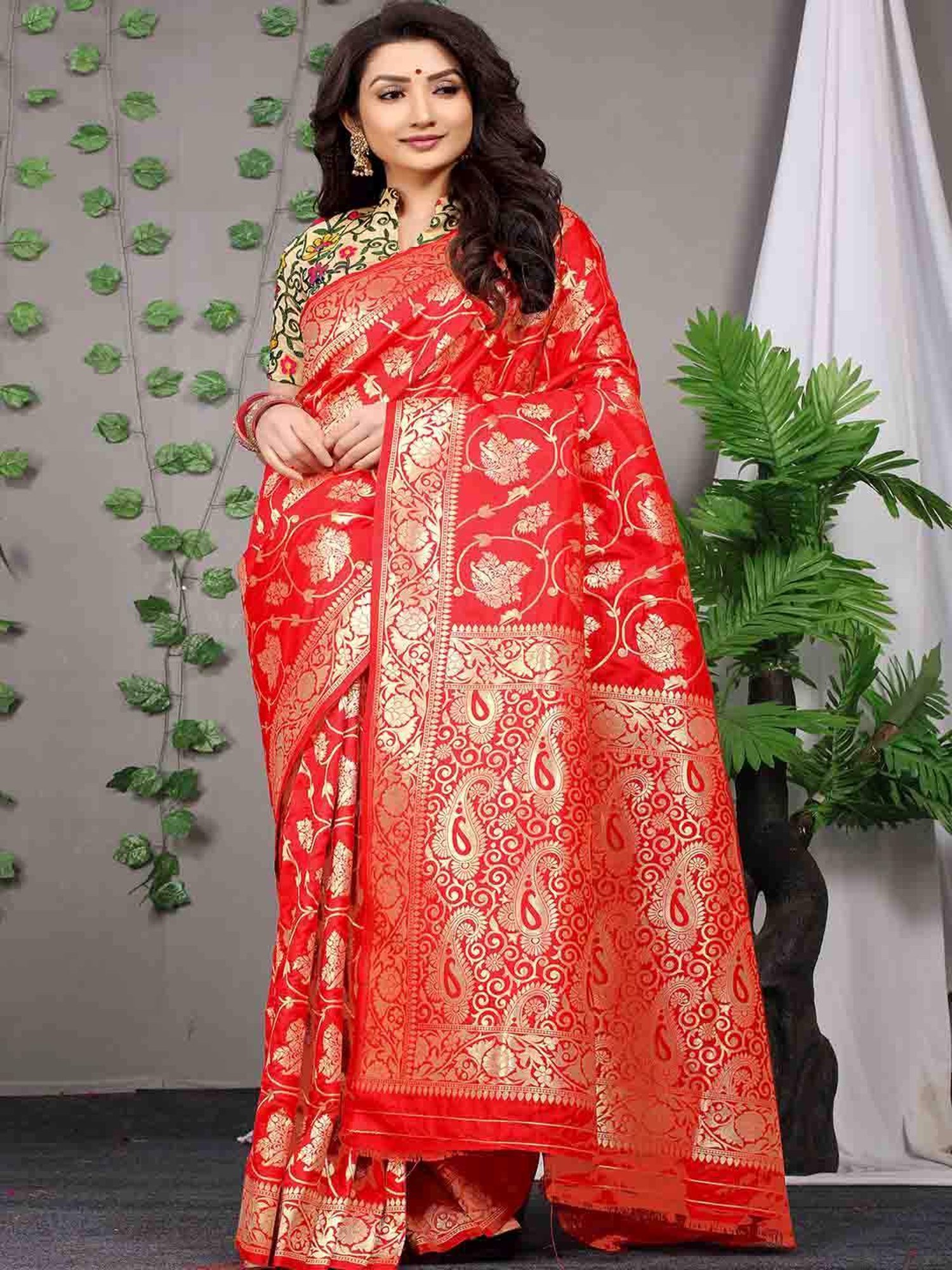 SHUBHKALA Red Silk Woven Saree With Unstitched Blouse