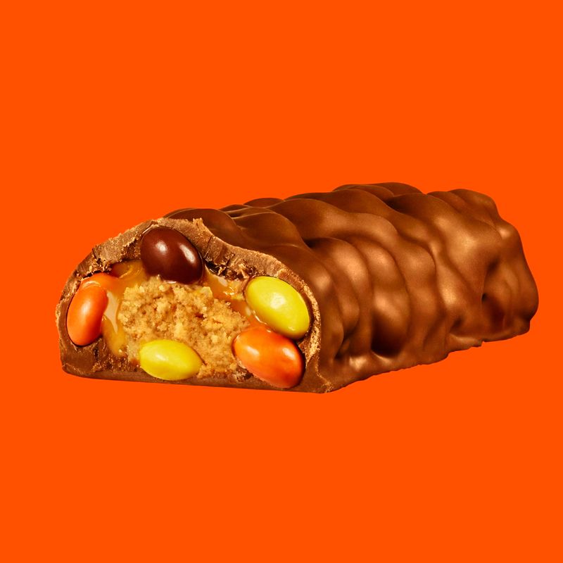 Reese's Outrageous Stuffed With Pieces Candy - 1.48oz