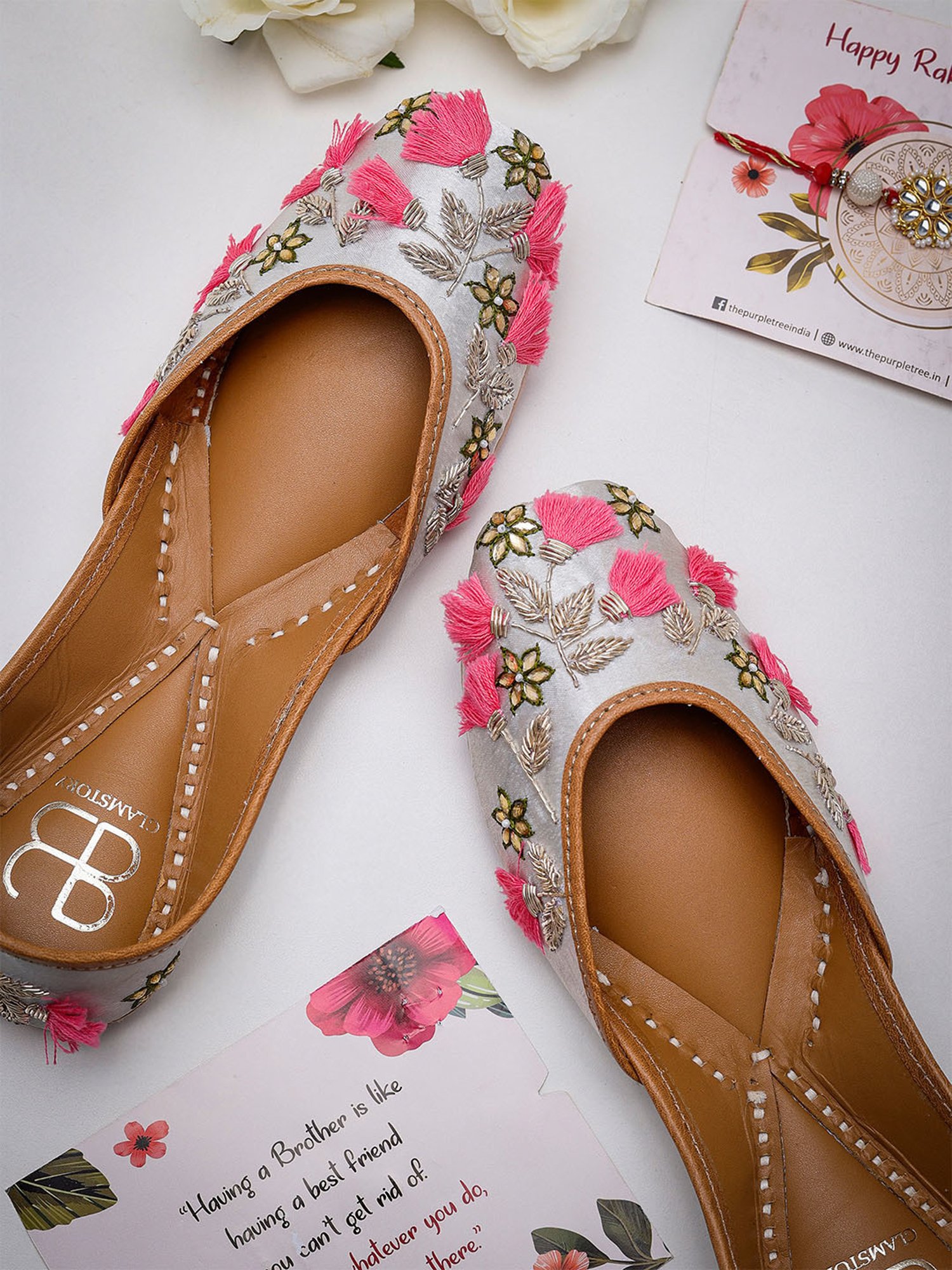 Glam Story Women's Zhuri Grey Ethnic Juttis