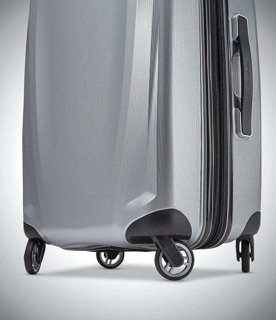 Samsonite Winfield 3 DLX Medium Spinner