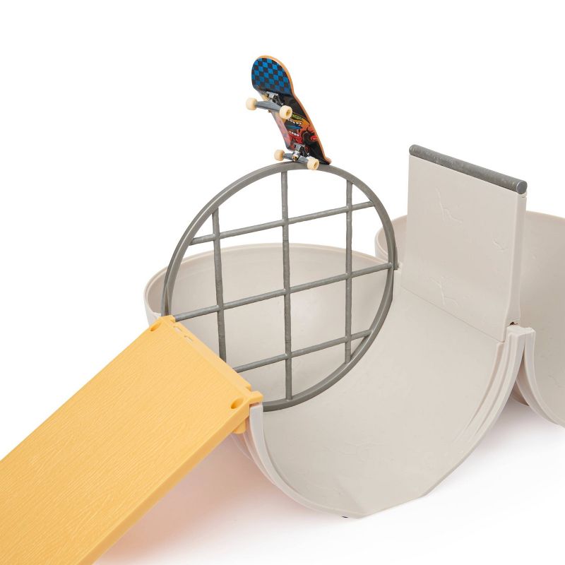 Hot Wheels Mega Garage Play Set