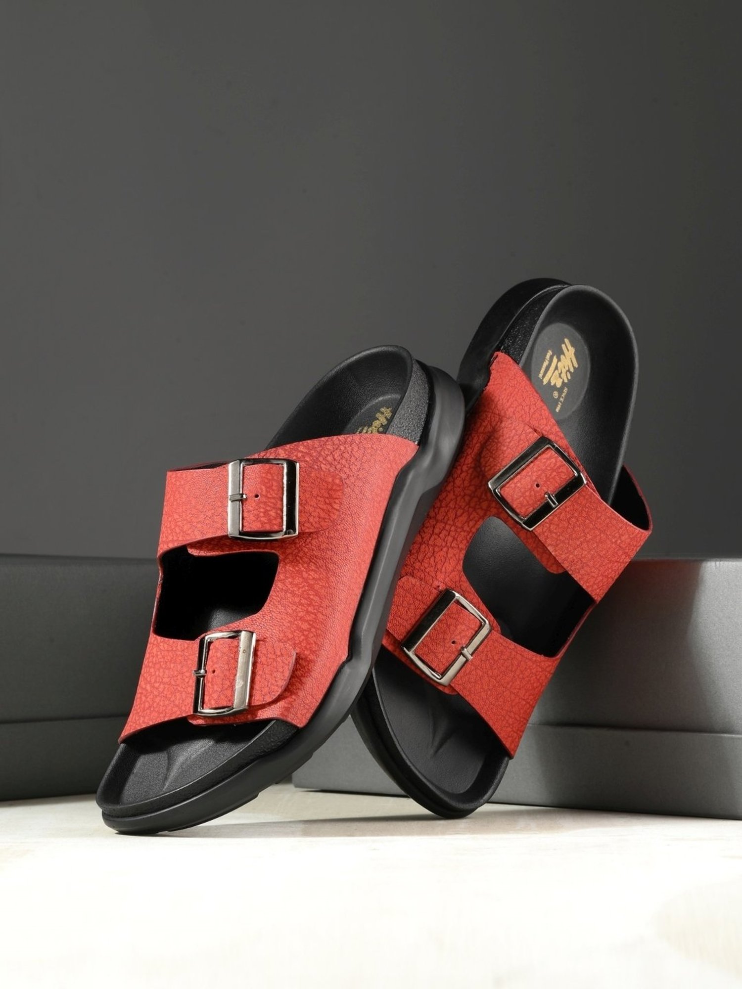 Hitz Men's Red Casual Sandals