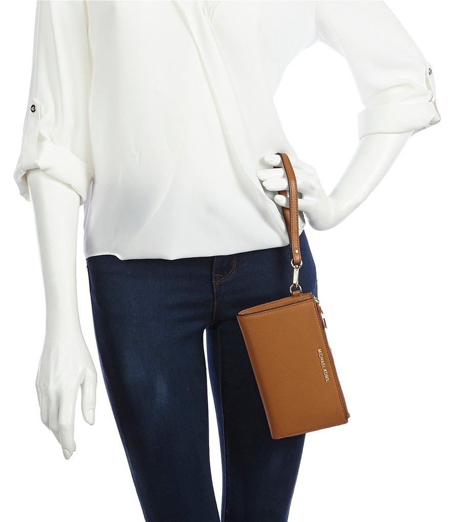 HOBO Link Leather Zip Wristlet