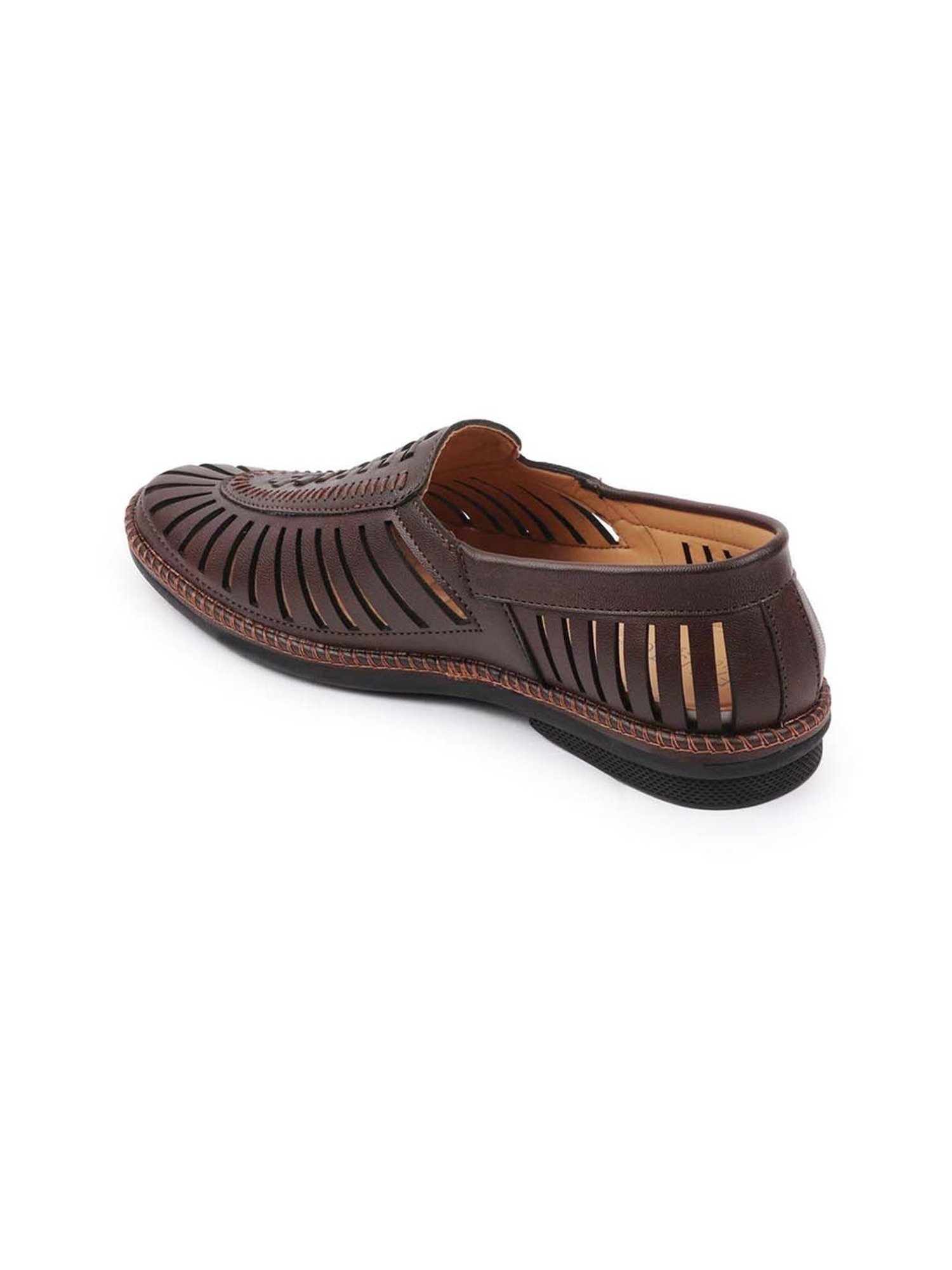 Fausto Men's Brown Ethnic Juttis