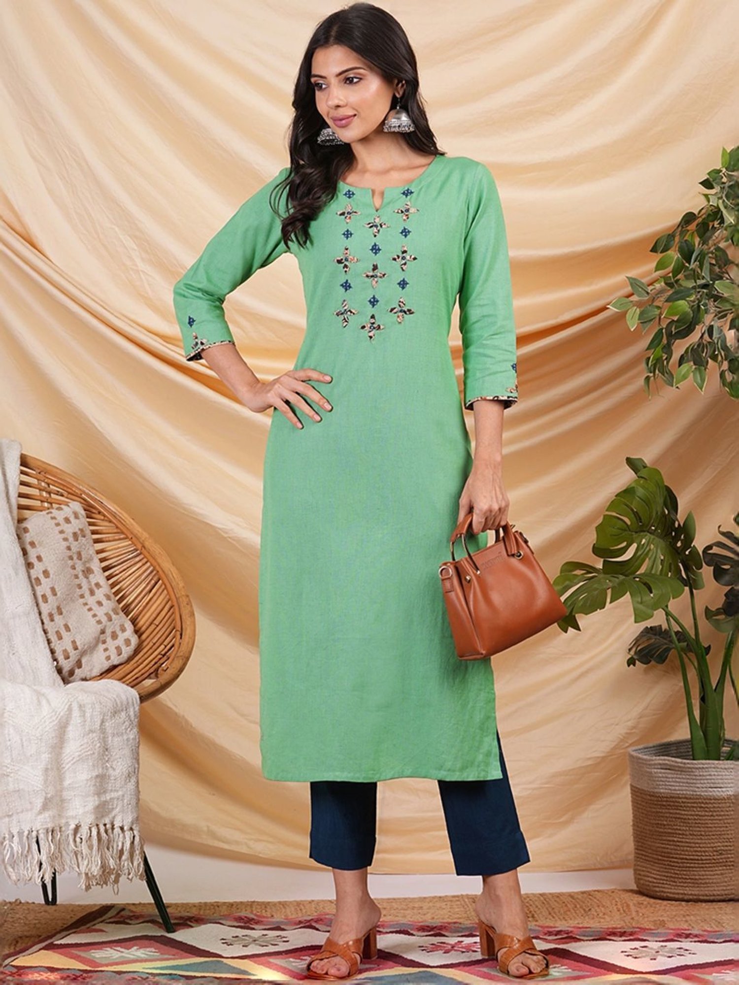 Kami Kubi Green Cotton Embroidered Straight Kurta