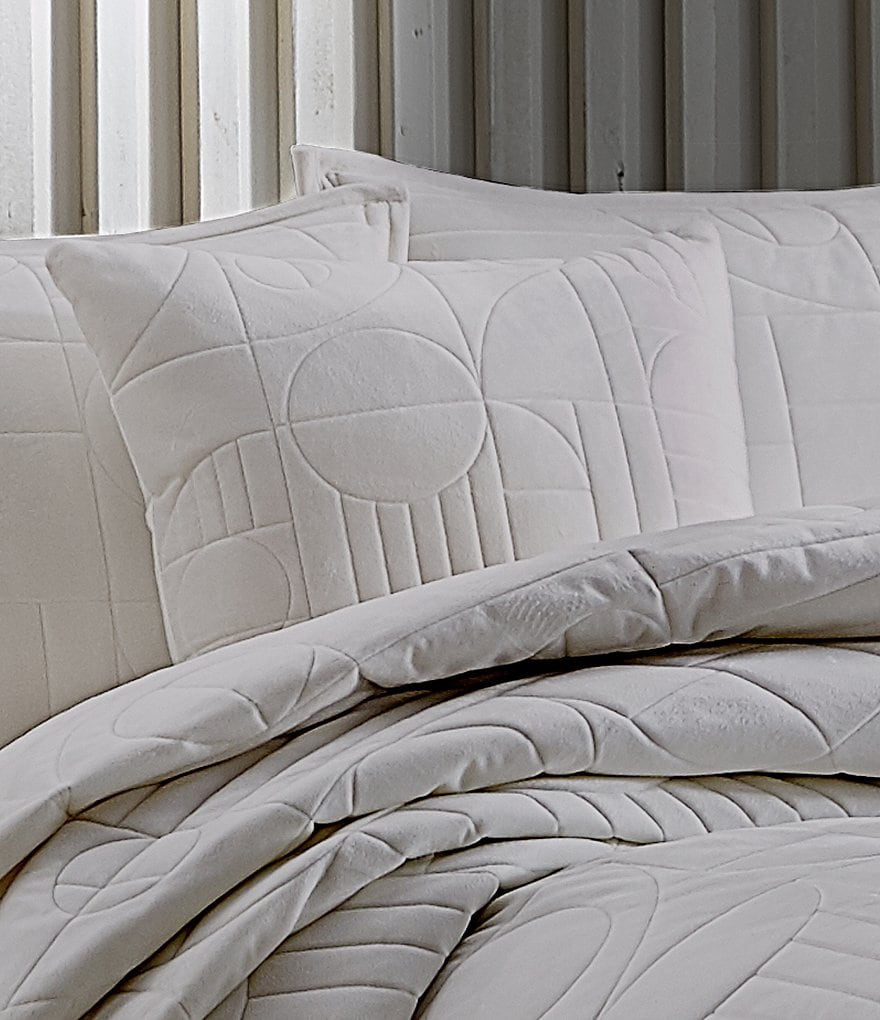 Oscar/Oliver Bryant 20#double; Square Pillow