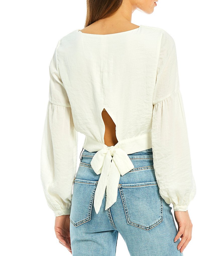 WAYF Double Ruffle V-Neck Peplum Top