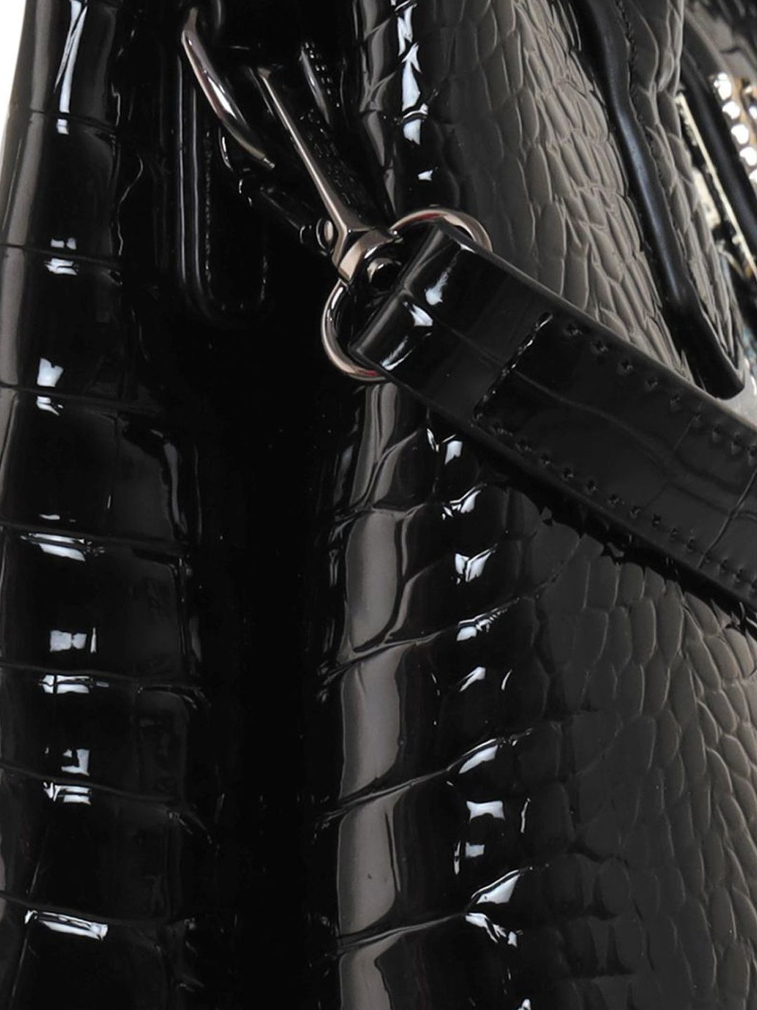 Tohl Avon Black Solid Medium Handbag