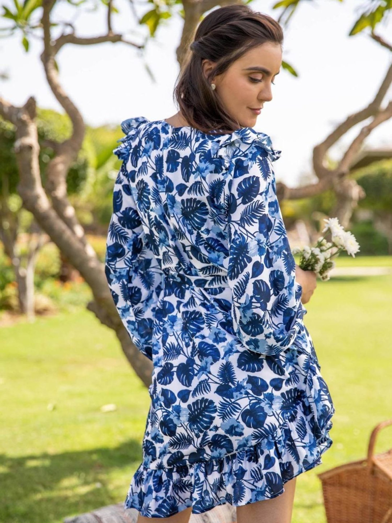 BInfinite Blue Leaves Asymmetric Dress