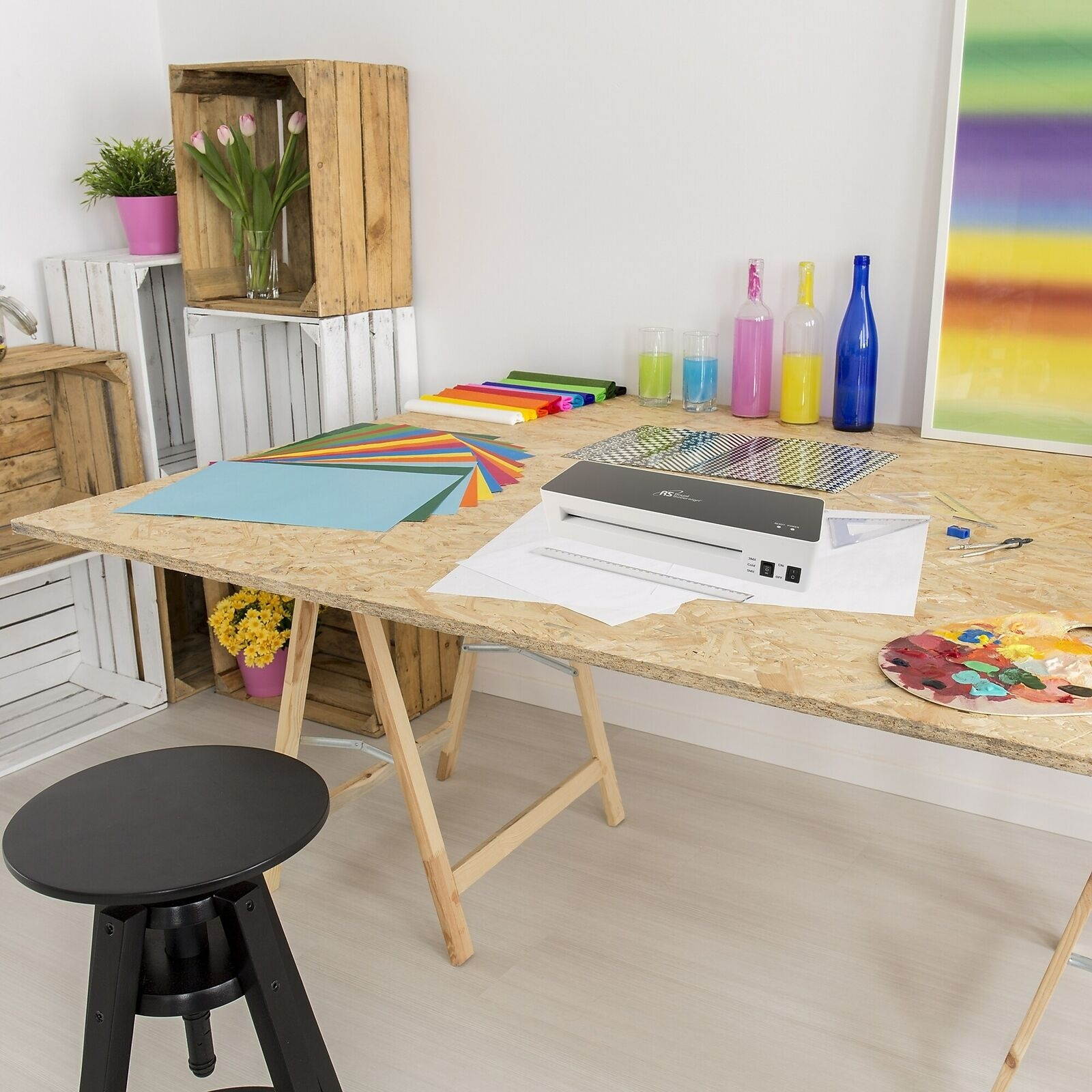 Royal Sovereign Thermal & Cold Laminator, 9.06" Width, Black/White (IL-926W)