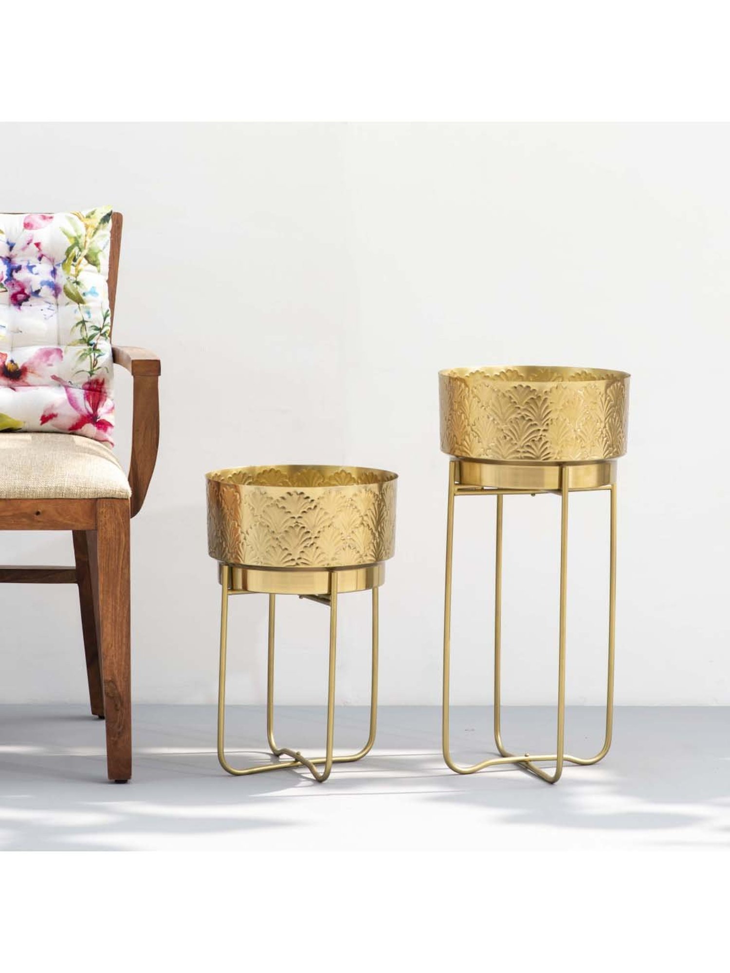 THE DECOR REMEDY Gold Ginko Leaf Embossed Indian Planter - Set of 2