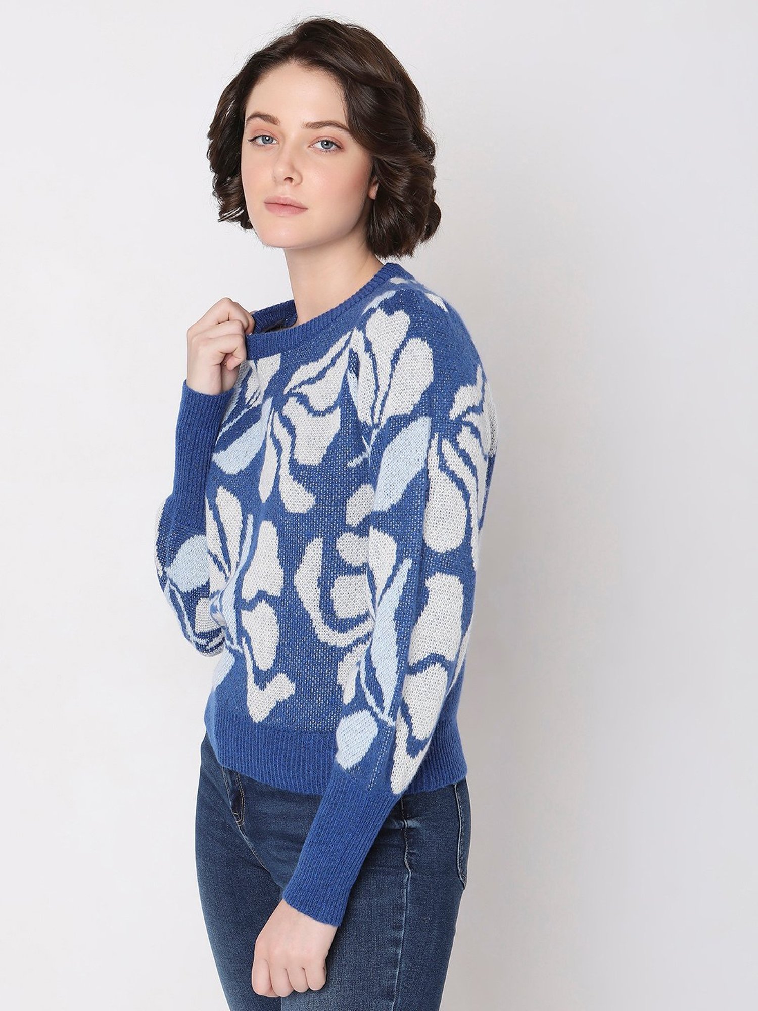 Vero Moda Blue & White Printed Pullover