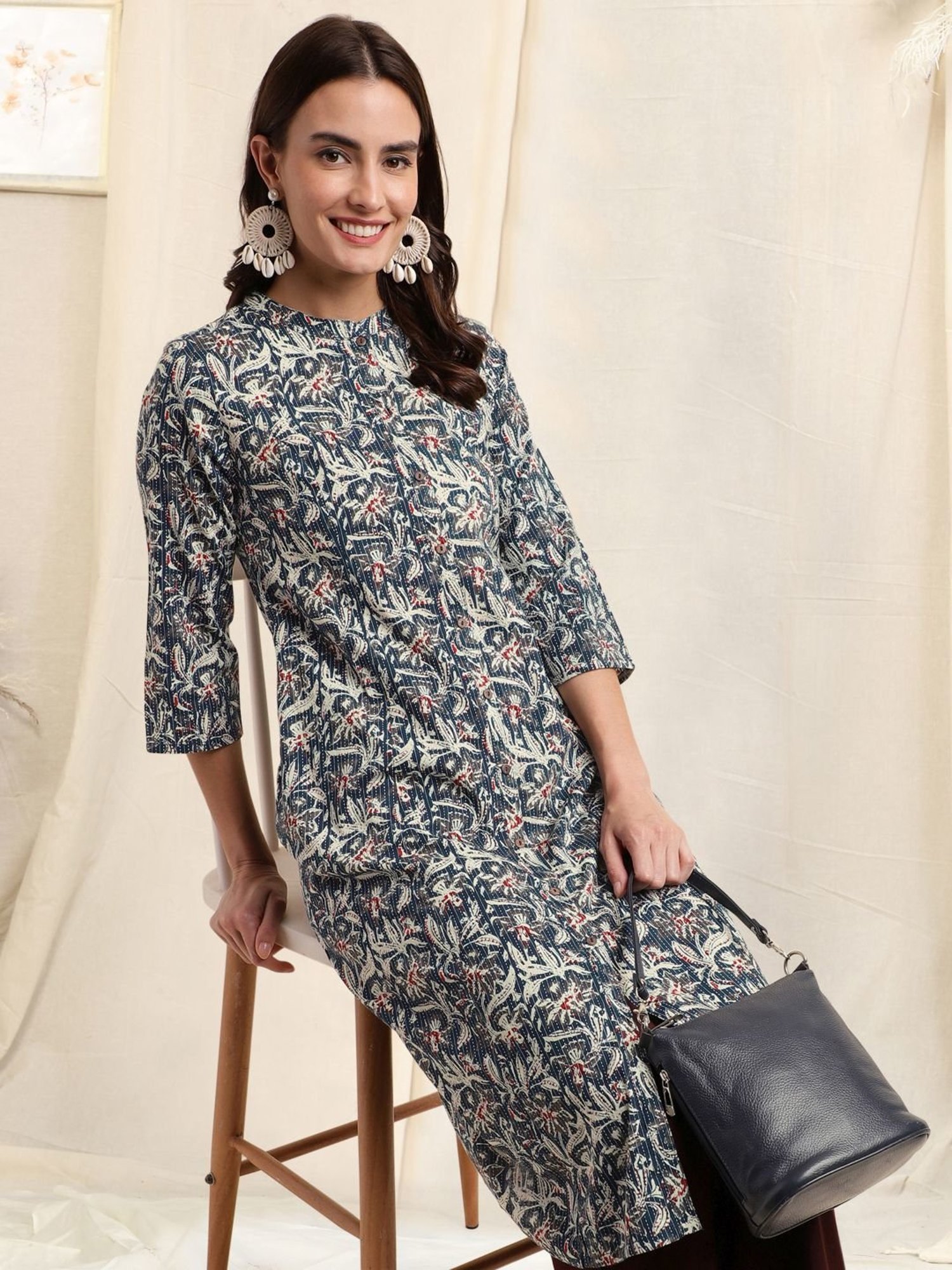 MIRCHI FASHION Blue Cotton Floral Print Straight Kurta