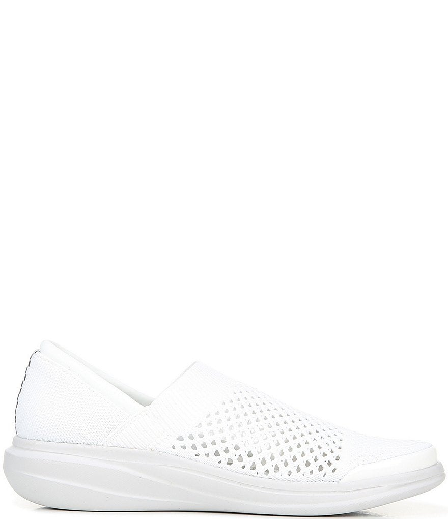 Trotters Kiera Suede Kitten Heel Pumps