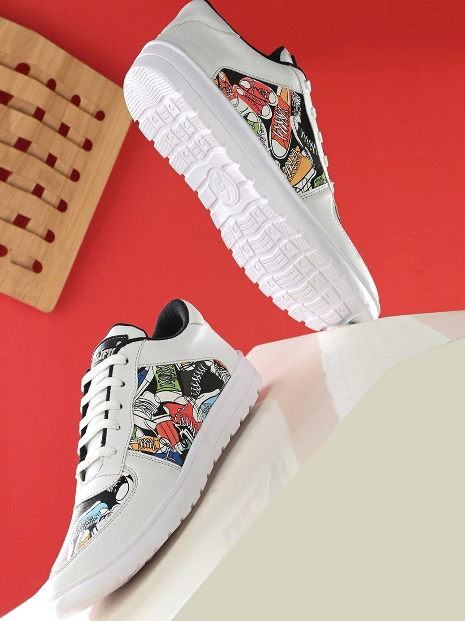 Prolific Men's Elite White Casual Sneakers