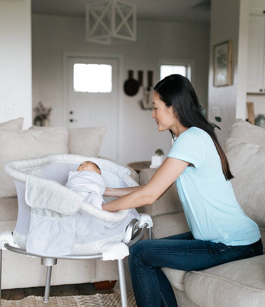 HALO&reg; Bassinest&trade; Portable Stand