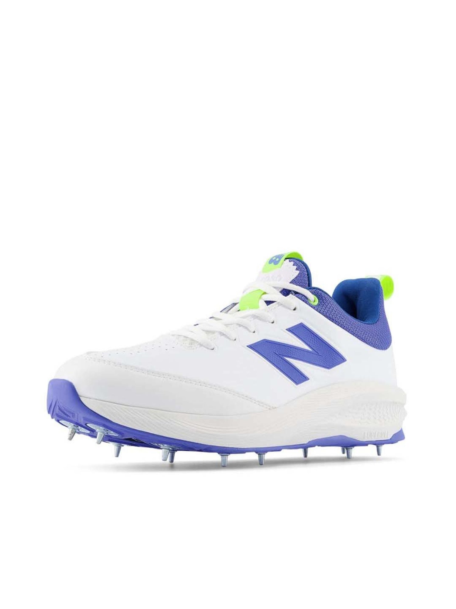 New Balance Men's White Cricket Shoes