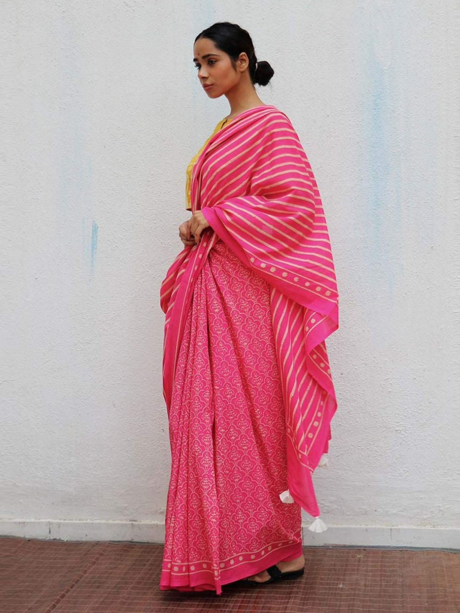 Chidiyaa Pink Paakhi Firelight Handprinted Cotton Sarees