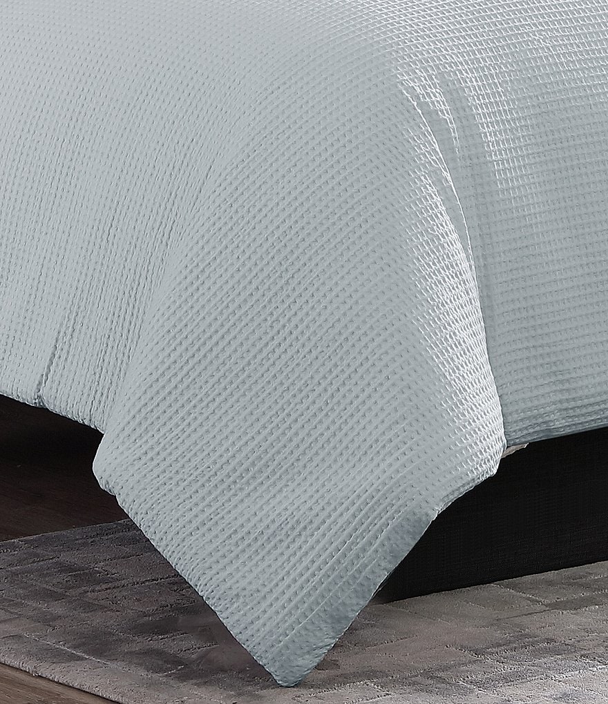 J. Queen New York Vera Bedding Collection