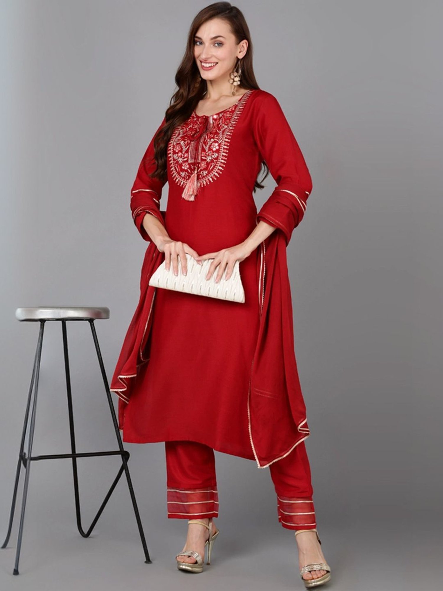 Vaamsi Red Embroidered Kurta Pant Set With Dupatta