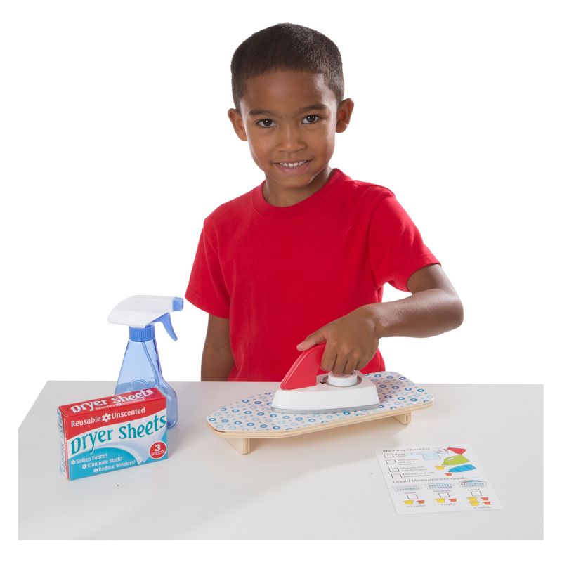 Melissa & Doug Laundry Set