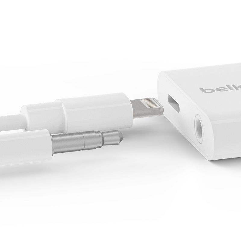 Belkin 3.5mm Audio + Charge RockStar Adapter - White