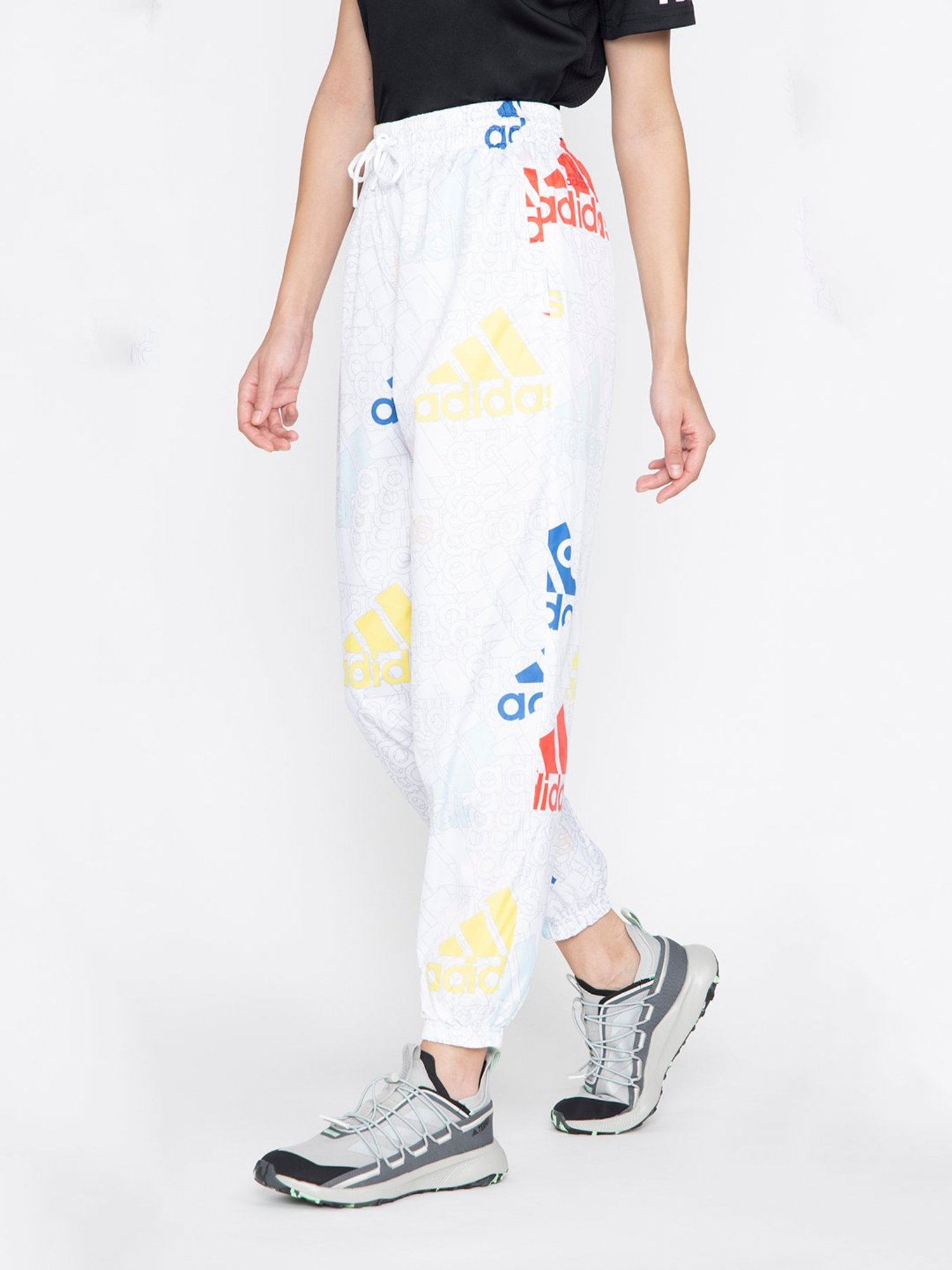 adidas White Printed Regular Fit W BLUV Q3 WV PT Joggers