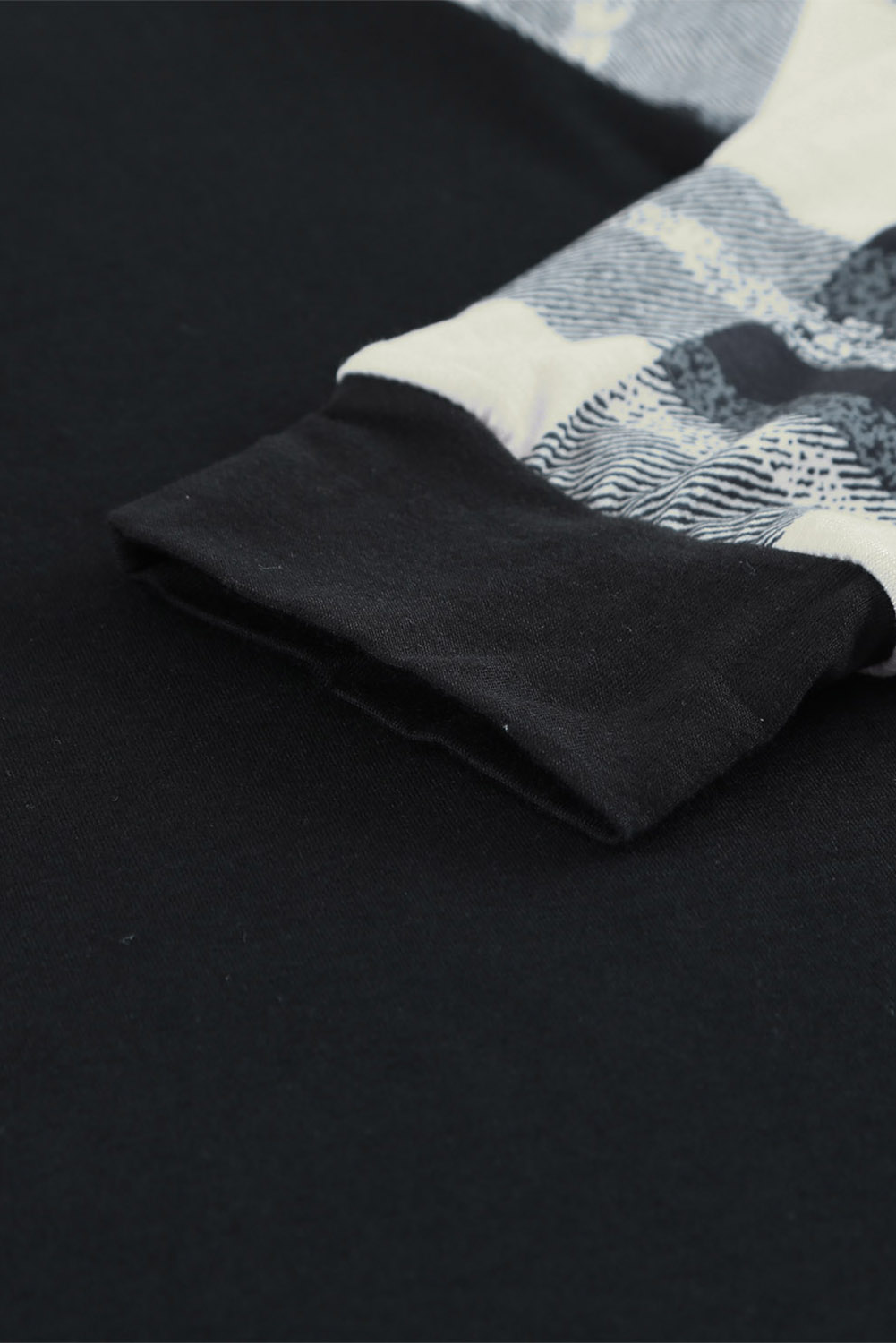 Blank Sweatshirt - Monochrome Plaid Long Sleeves Black Pullover Top Customized